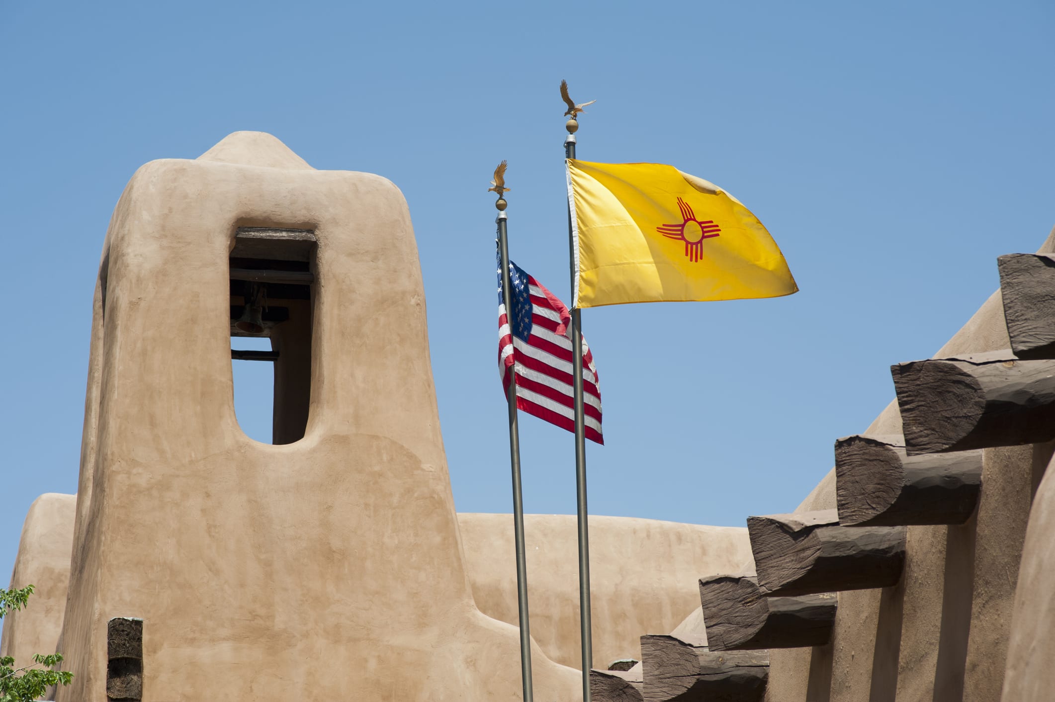 New Mexico flag and architecture