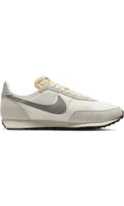 Nike Men's Waffle Trainer 2 SE Shoes. That's but half price!