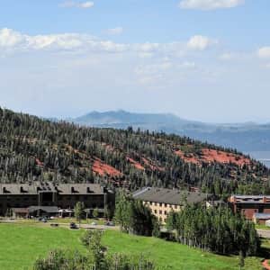 Mountain Resort near Bryce Canyon and Zion Nat'l Park at Travelzoo: from $65/night