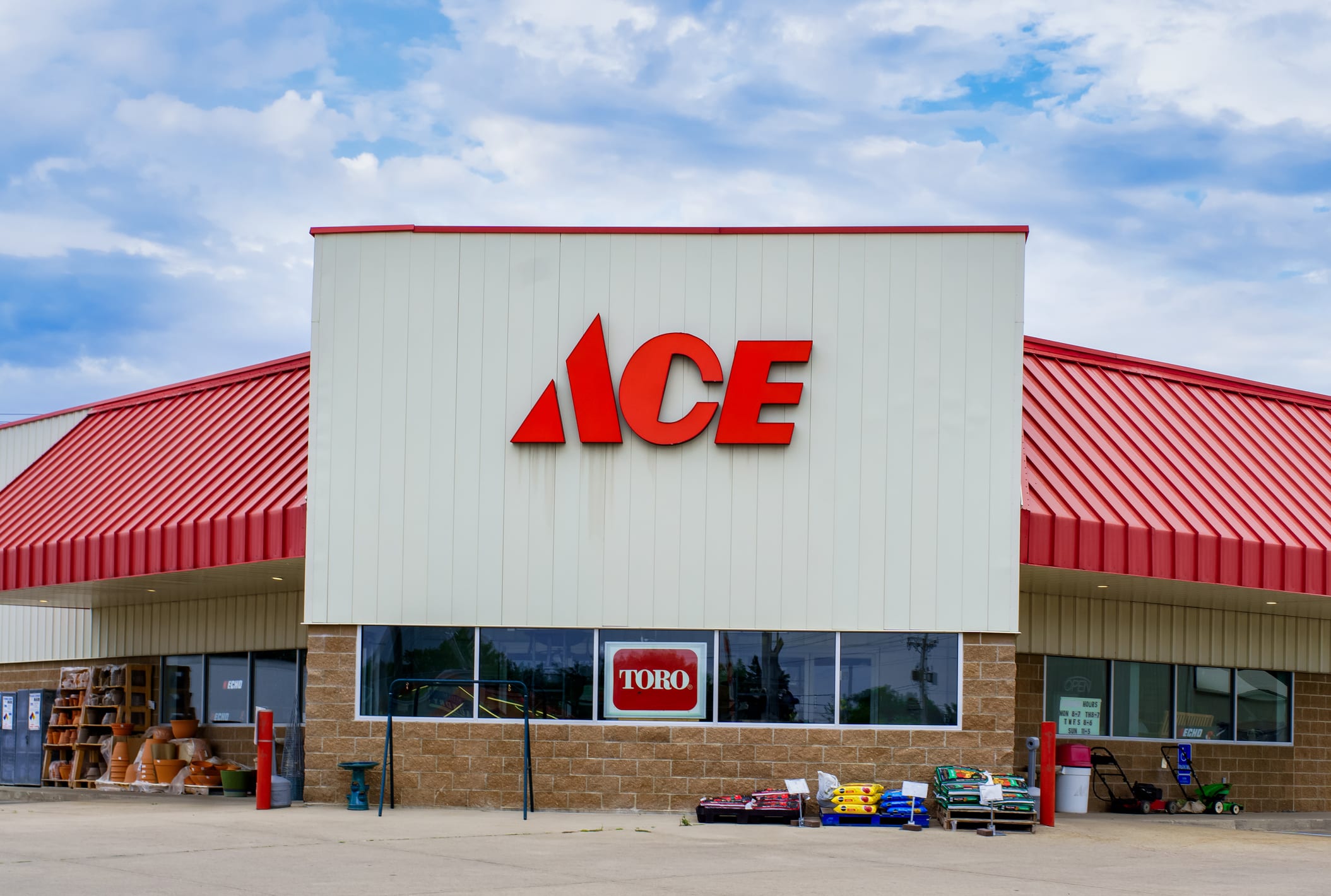 Ace Hardware exterior