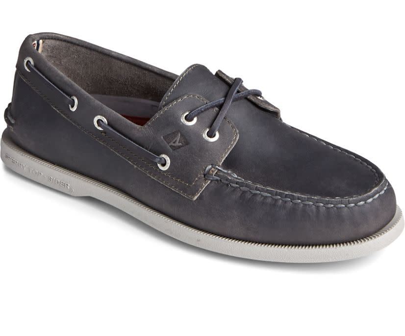 sperry men's authentic original varsity boat shoes
